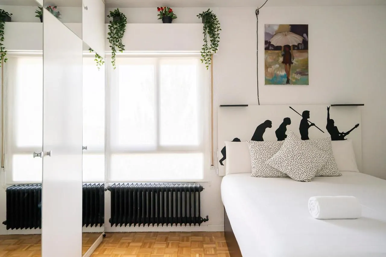 Dobo Homes Mota Del Cuervo Madrid 0*,